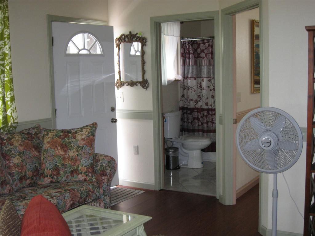 The Dolphin Cottage at Kehena Beach Zimmer foto